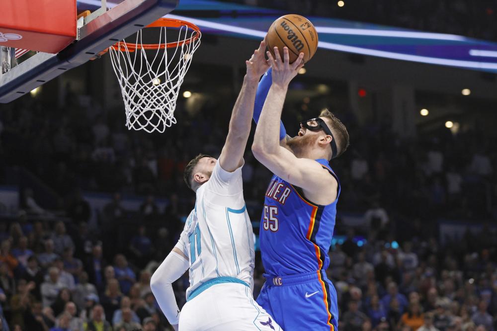 不仅关注球 不仅关注球