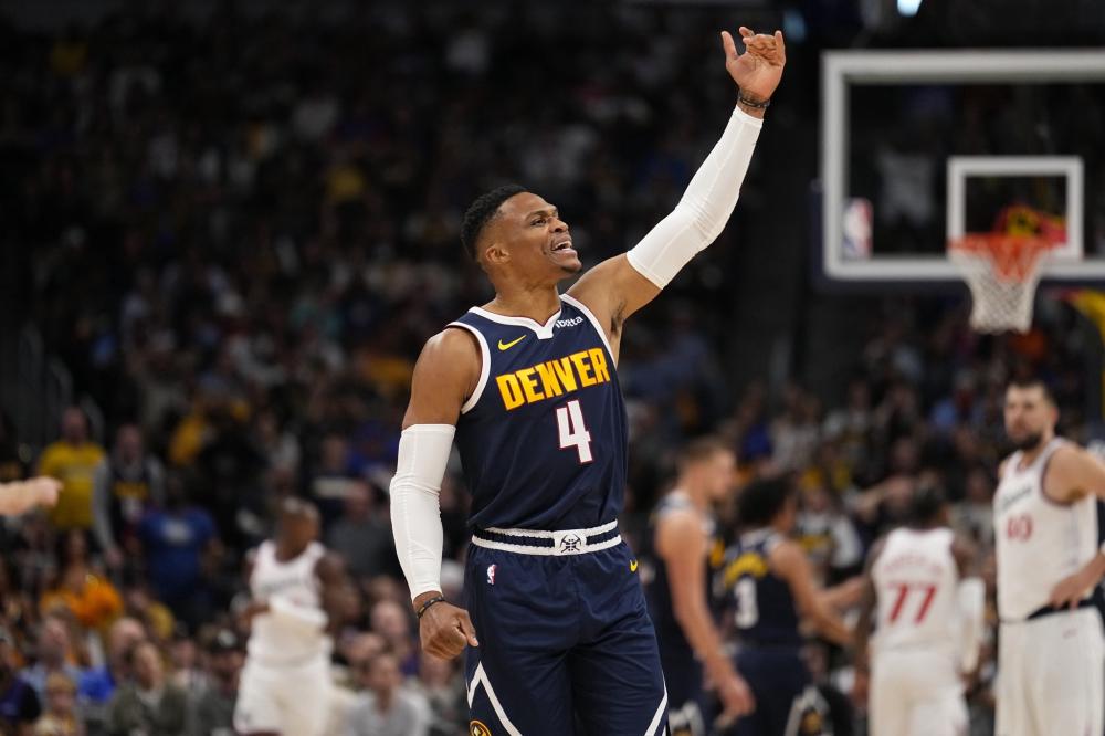 备受瞩目的 备受瞩目的