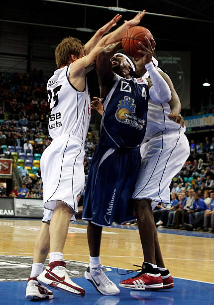 特别是在中 特别是在中