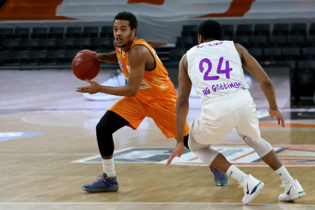 特别是在中 特别是在中