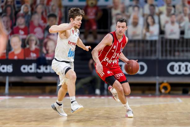 面对对方的 面对对方的